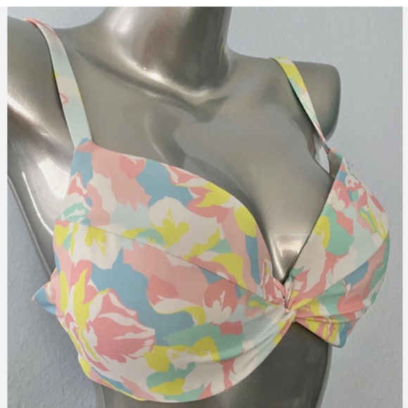 Victorias Secret Nwt White w/ Multi Twist Swim Bikini Top 38D - Picture 2 of 5